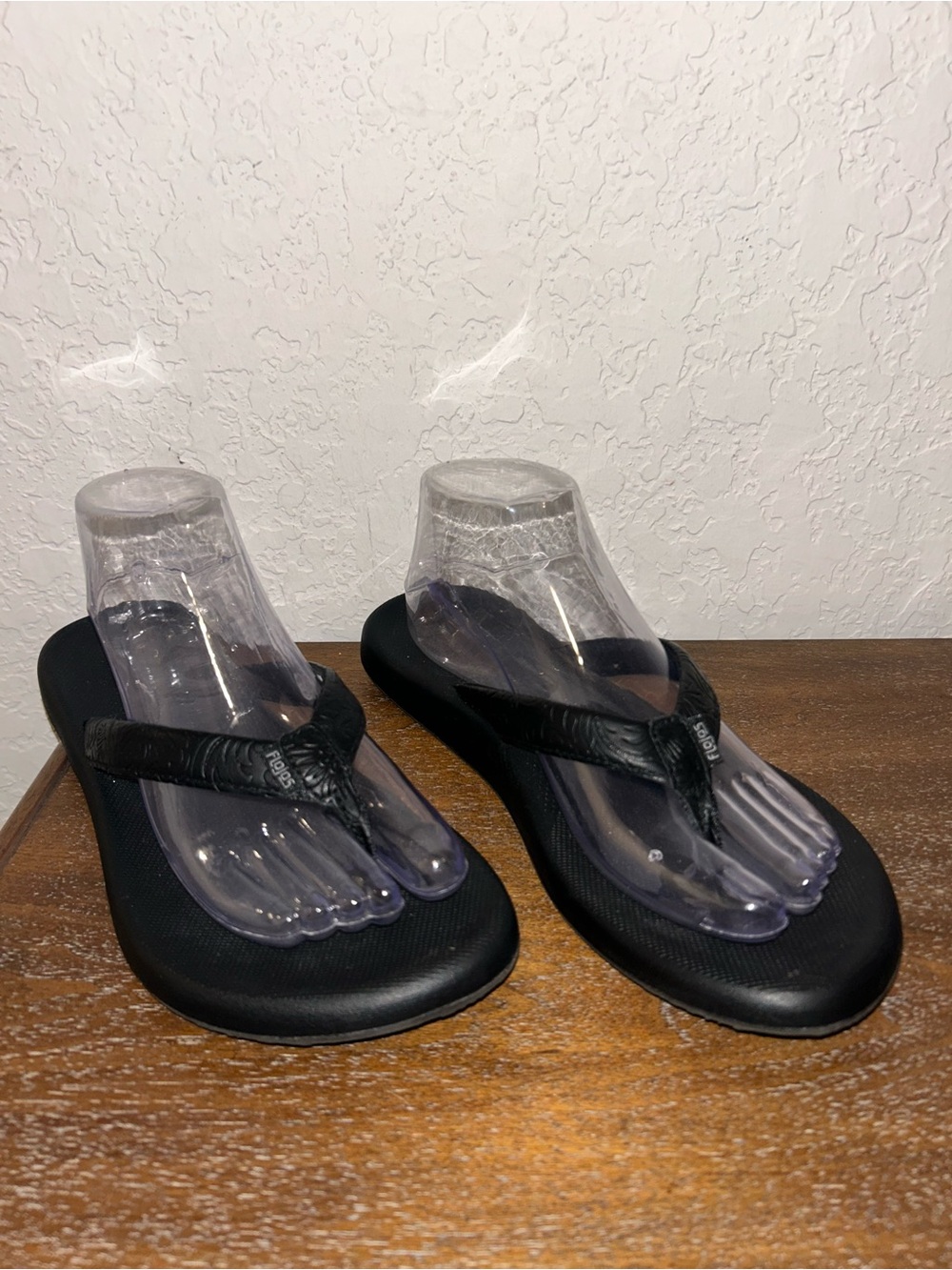Flojos Slip On Flip Flop Sandal Shoes - Picture 2 of 9